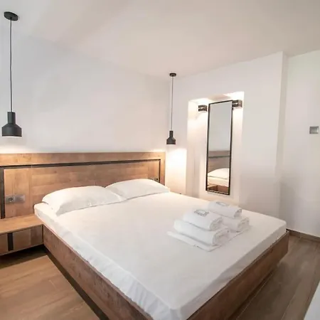 Apartment Antigonidon Loft *