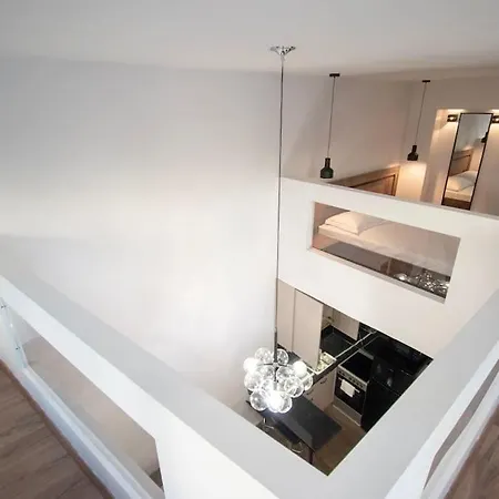 Antigonidon Loft *